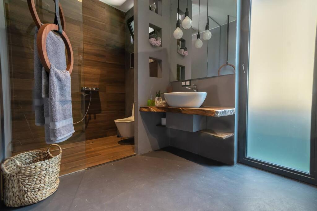 Top Central Design, 2 Bedroom, Ndk, Free Secured Parking Sofia Exterior foto